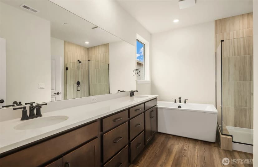 Property photo for 23743 Marinwood Circle Ne #02812, Kingston photo 12