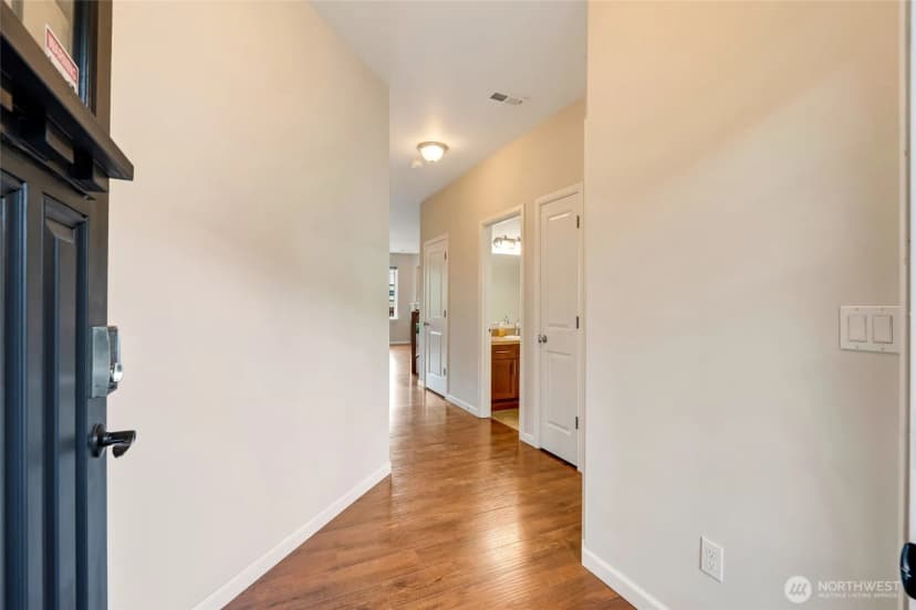 Property photo for 6109 Alexander Avenue Se, Auburn photo 3