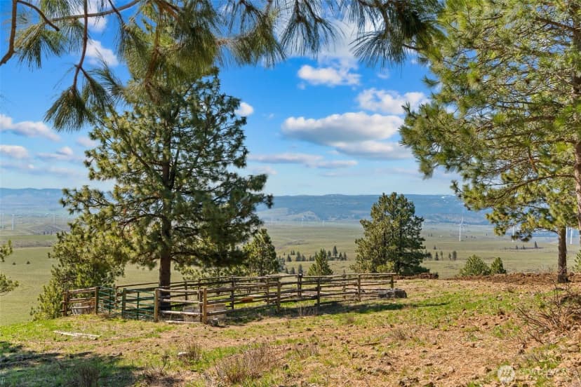 Property photo for 6261 Elk Springs Road, Ellensburg photo 29