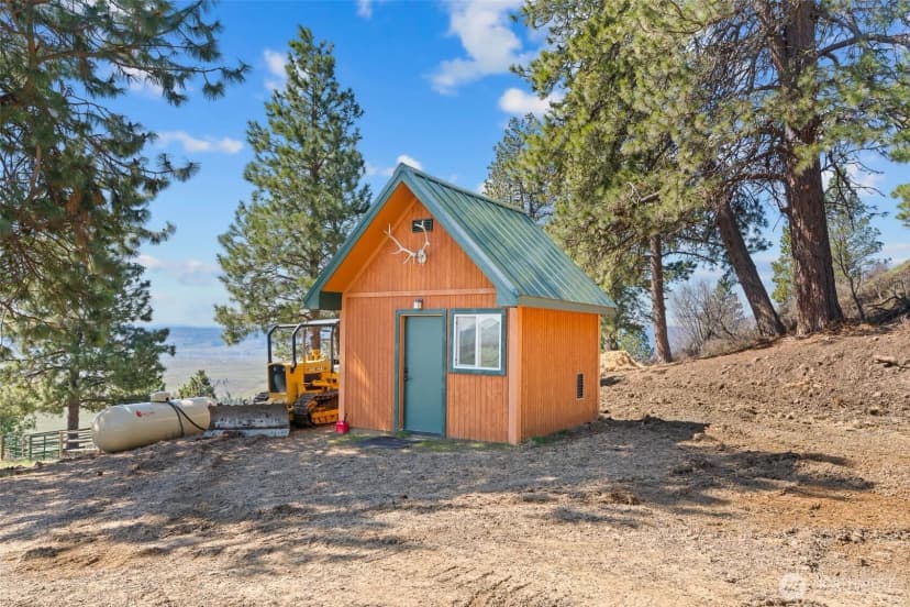 Property photo for 6261 Elk Springs Road, Ellensburg photo 31