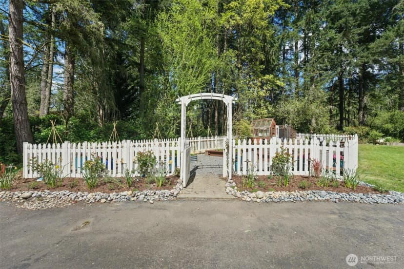 Property photo for 6209 85th Street Nw, Gig Harbor photo 24