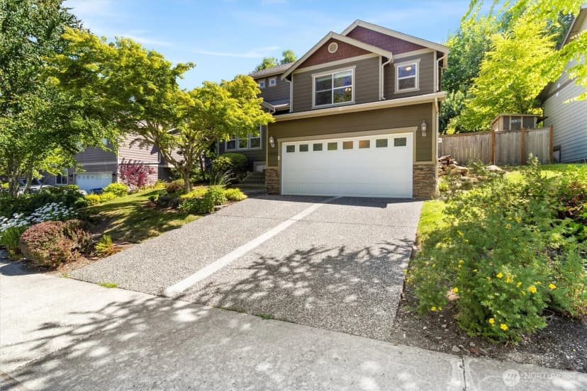 Property photo for 1222 Birch Street, Bellingham photo 2