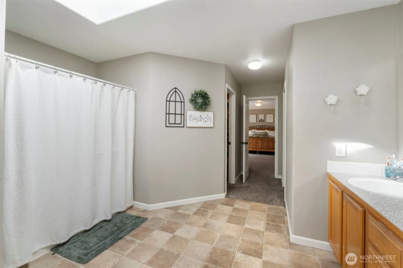 Property photo for 13704 117th Avenue E, Puyallup photo 29