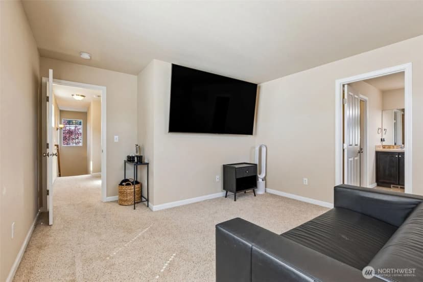 Property photo for 4432 Edgewater Boulevard Ne, Lacey photo 16
