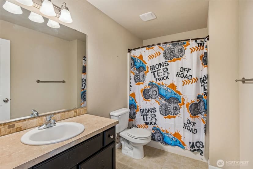 Property photo for 4432 Edgewater Boulevard Ne, Lacey photo 20
