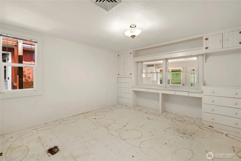 Property photo for 12424 506th Street E, Eatonville photo 15