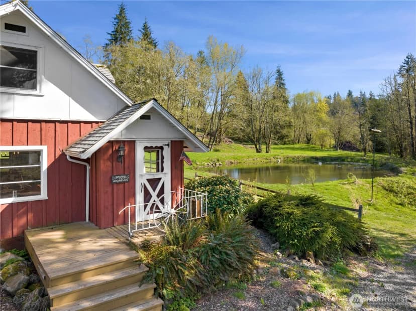 Property photo for 12424 506th Street E, Eatonville photo 3