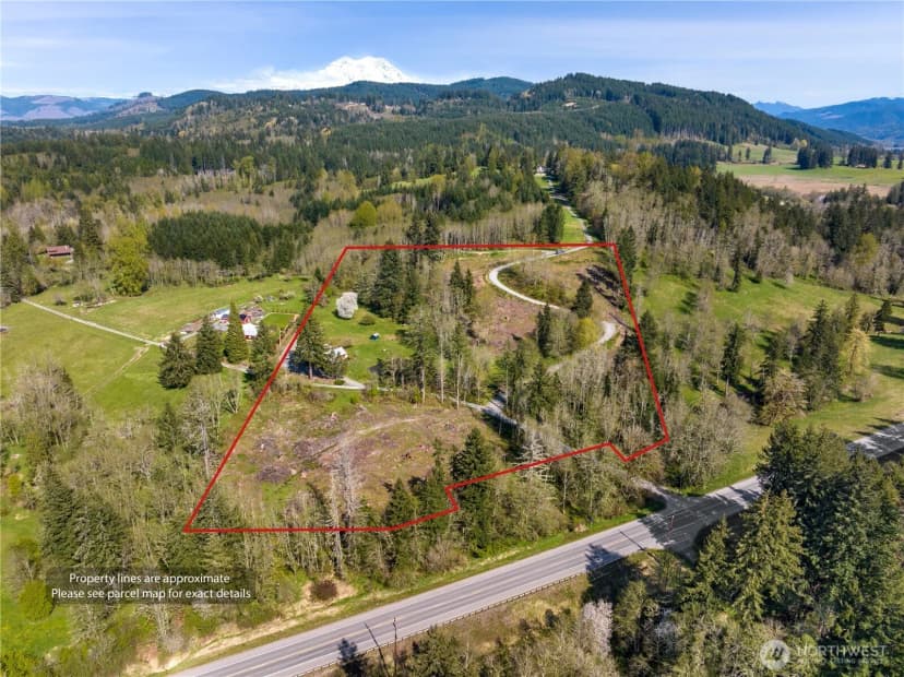 Property photo for 12424 506th Street E, Eatonville photo 2