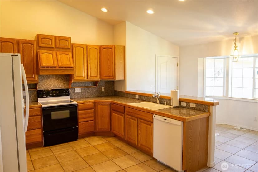 Property photo for 61 Stacey Court, Sequim photo 15