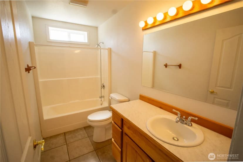 Property photo for 61 Stacey Court, Sequim photo 29