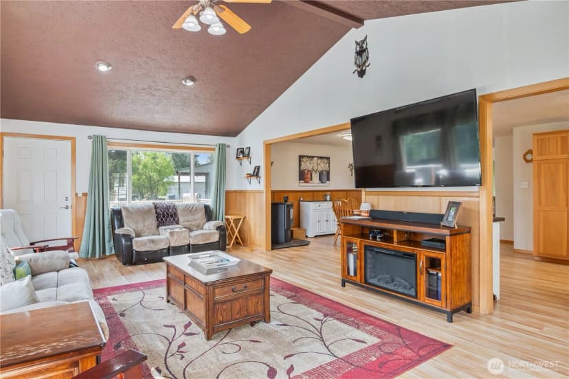 Property photo for 220 Plomondon Road, Toledo photo 12