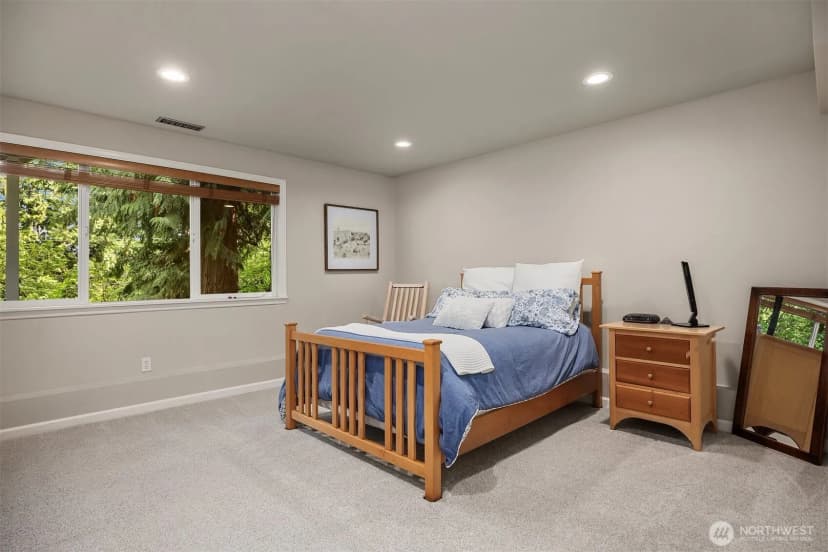 Property photo for 9360 Se 68th, Mercer Island photo 30