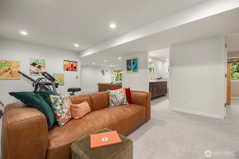 Property photo for 9360 Se 68th, Mercer Island photo 29