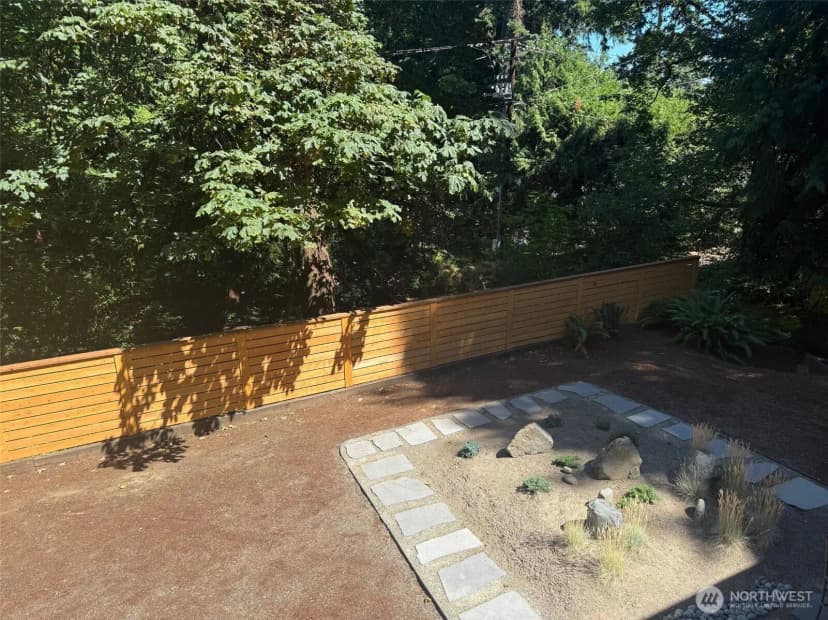 Property photo for 9360 Se 68th, Mercer Island photo 4