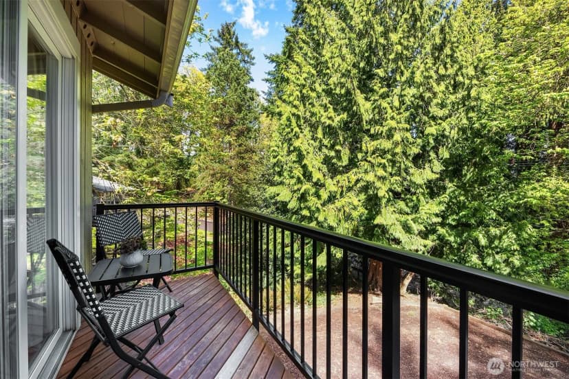Property photo for 9360 Se 68th, Mercer Island photo 17