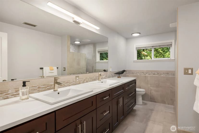 Property photo for 9360 Se 68th, Mercer Island photo 32