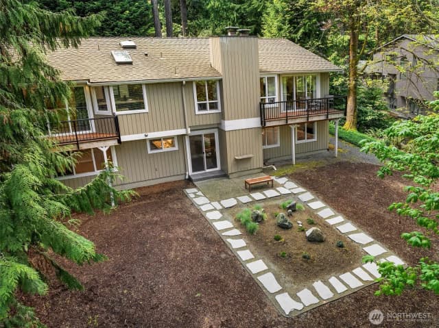 Property photo for 9360 Se 68th, Mercer Island photo 3