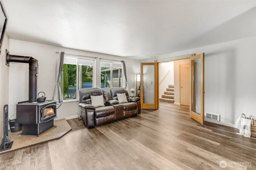 Property photo for 35315 78th Avenue E, Eatonville photo 10