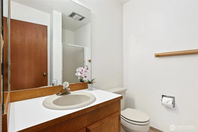 Property photo for 9303 Ne 135th Lane, Kirkland photo 21