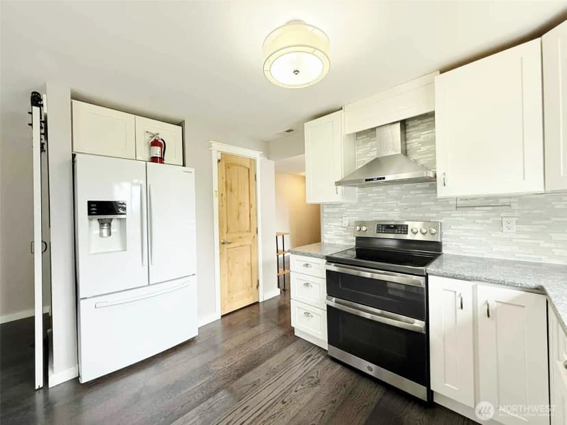Property photo for 4 Dakota Lane, Elma photo 9