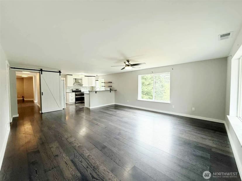 Property photo for 4 Dakota Lane, Elma photo 5