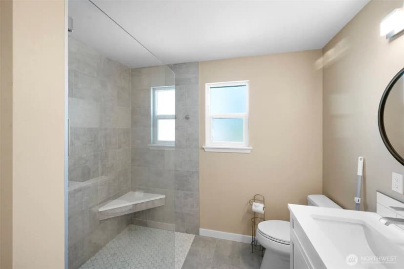 Property photo for 19312 76th Place Ne, Kenmore photo 17
