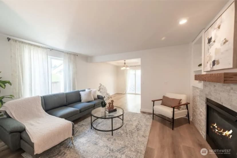 Property photo for 19312 76th Place Ne, Kenmore photo 4