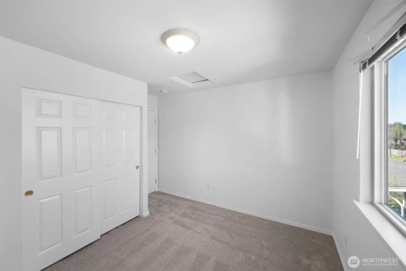 Property photo for 19312 76th Place Ne, Kenmore photo 20