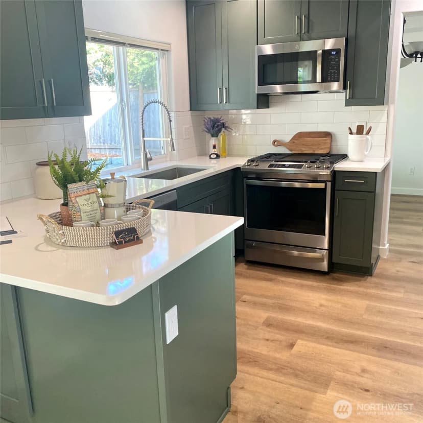 Property photo for 19312 76th Place Ne, Kenmore photo 36