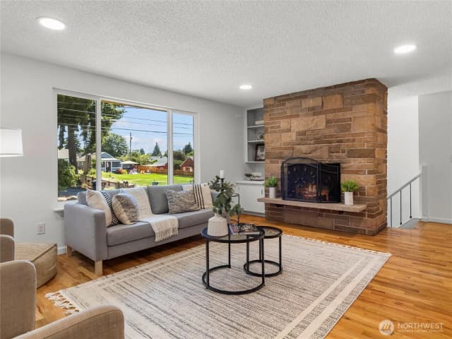 Property photo for 1246 S Durango Street, Tacoma photo 3