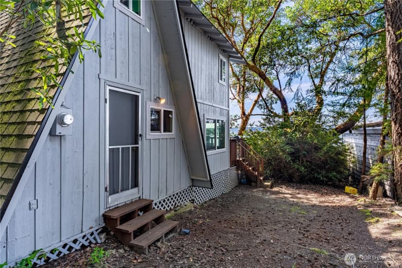 Property photo for 416 W Herron Boulevard Nw, Lakebay photo 18