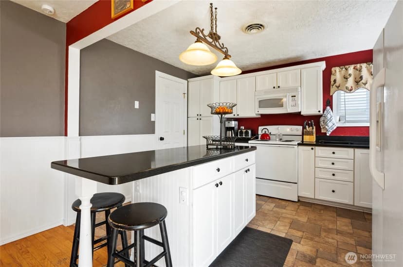 Property photo for 502 L Street Sw, Quincy photo 13