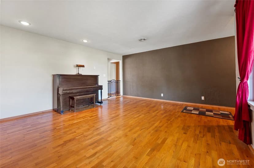 Property photo for 502 L Street Sw, Quincy photo 15