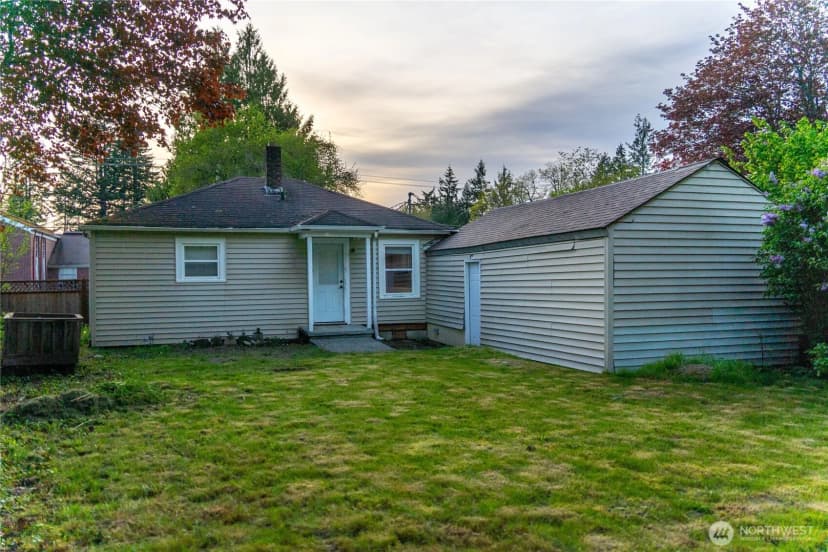 Property photo for 914 Puget Street Ne, Olympia photo 14