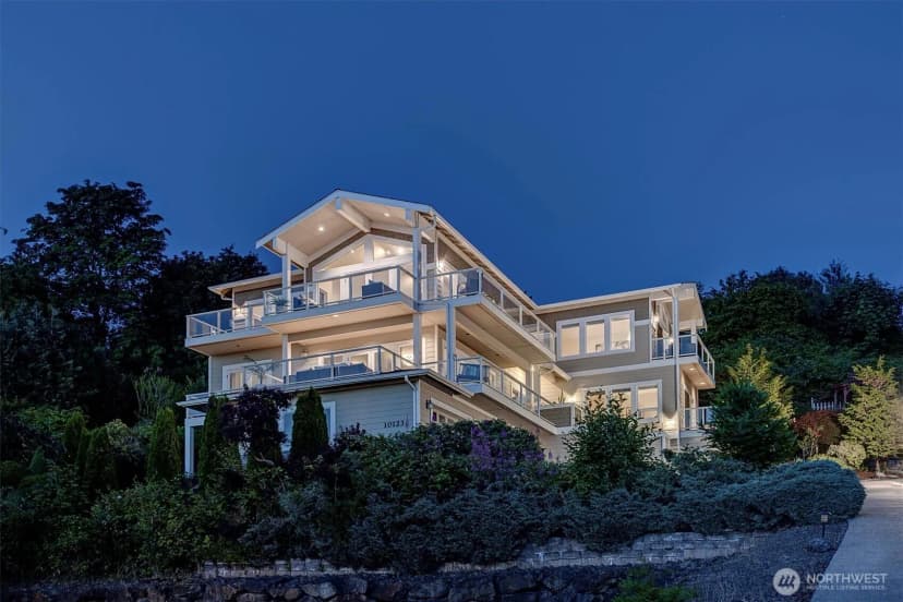 Property photo for 10123 Marine View Drive, Mukilteo photo 39