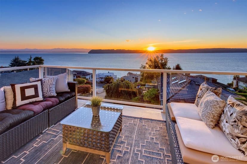 Property photo for 10123 Marine View Drive, Mukilteo photo 25