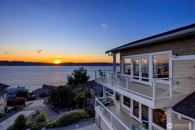 Property photo for 10123 Marine View Drive, Mukilteo