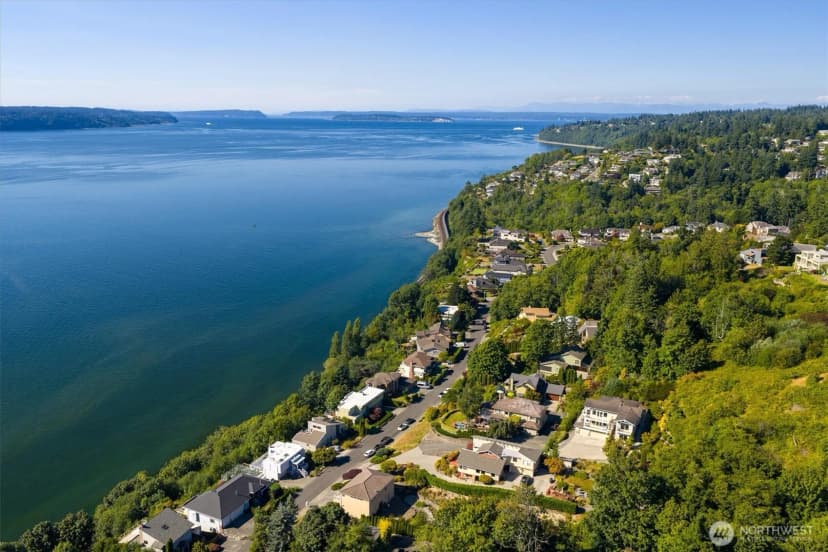 Property photo for 10123 Marine View Drive, Mukilteo photo 34