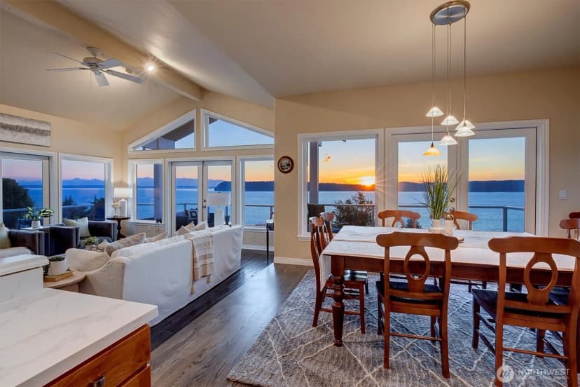 Property photo for 10123 Marine View Drive, Mukilteo photo 19