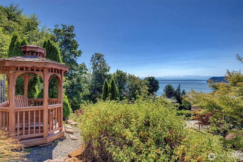 Property photo for 10123 Marine View Drive, Mukilteo photo 35