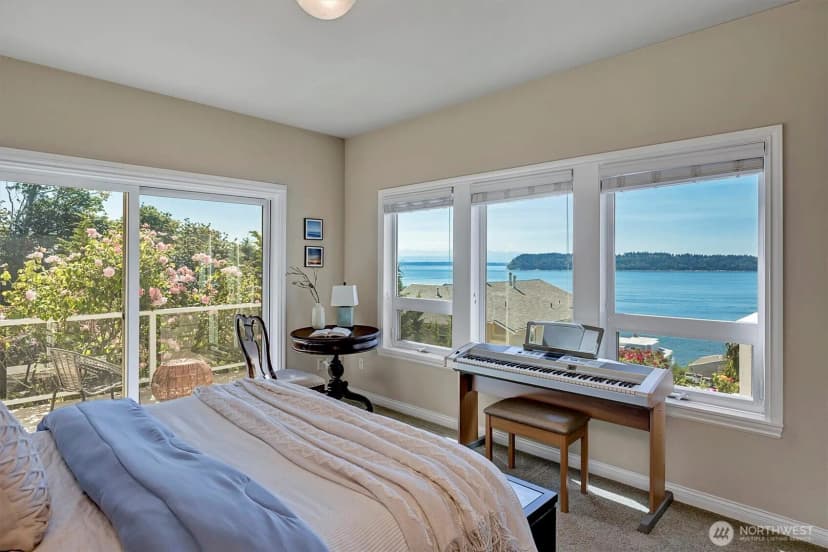 Property photo for 10123 Marine View Drive, Mukilteo photo 12