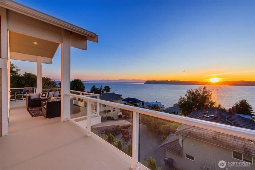 Property photo for 10123 Marine View Drive, Mukilteo photo 24
