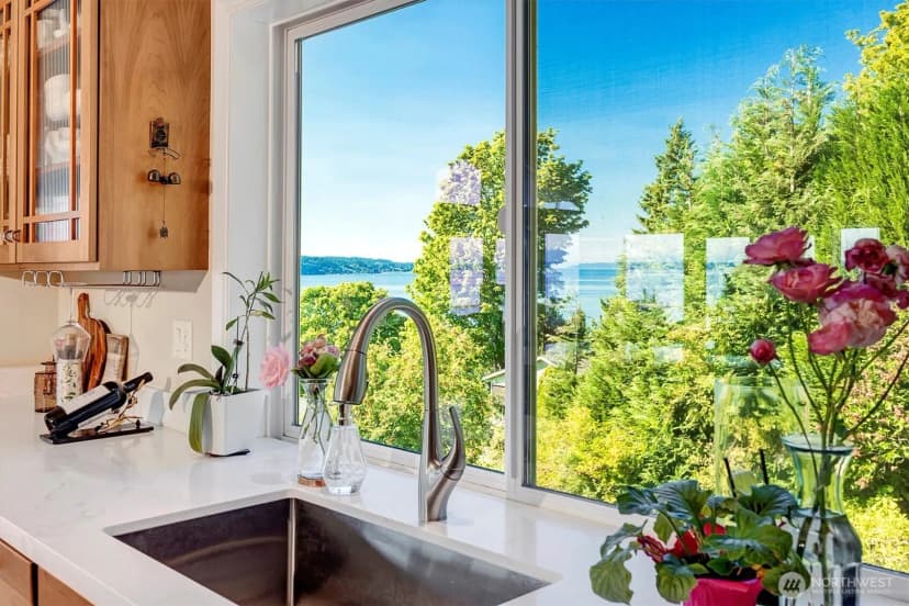 Property photo for 10123 Marine View Drive, Mukilteo photo 21