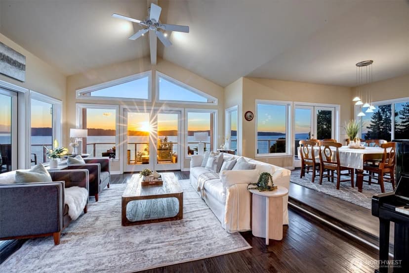 Property photo for 10123 Marine View Drive, Mukilteo photo 18