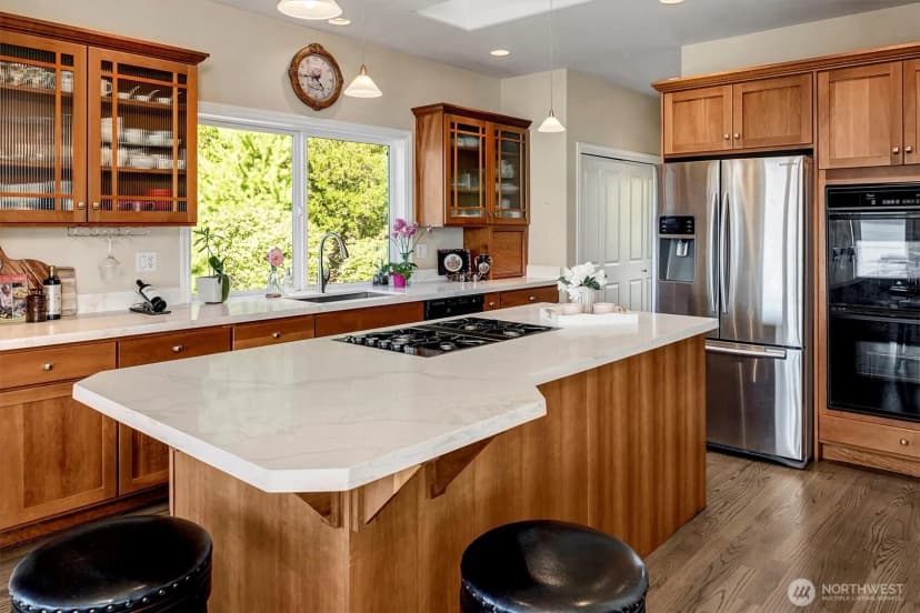 Property photo for 10123 Marine View Drive, Mukilteo photo 20