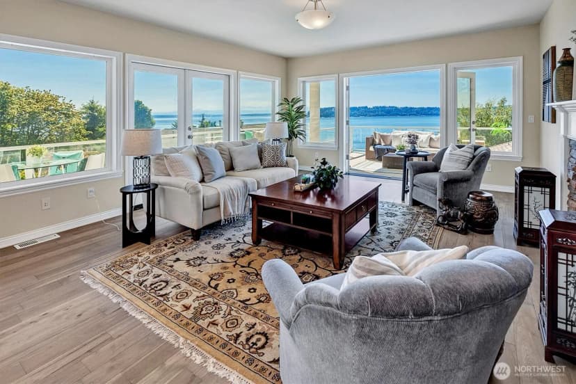 Property photo for 10123 Marine View Drive, Mukilteo photo 10
