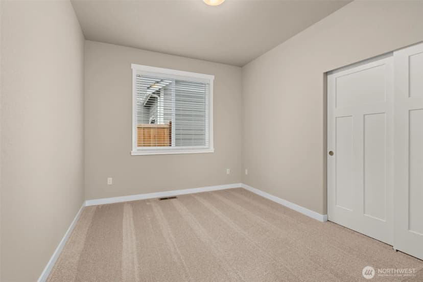 Property photo for 9621 7th Avenue Se, Lacey photo 24