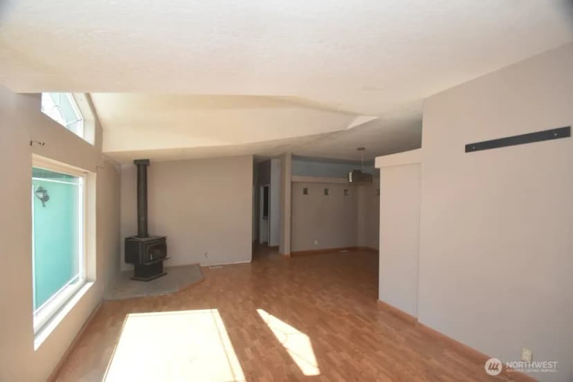 Property photo for 16010 Goldbar Boulevard, Gold Bar photo 18