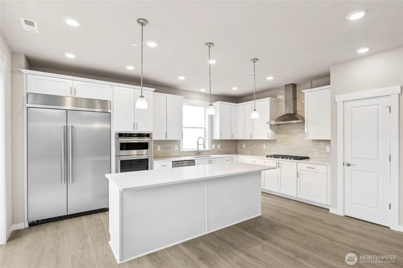 Property photo for 13488 Ne 104th Way #6, Kirkland photo 4