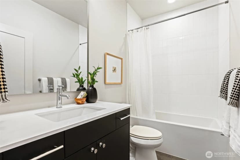 Property photo for 9752 A Holman Road Nw, Seattle photo 17